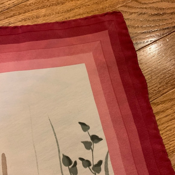 GUCCI RARE VINTAGE Silk Scarf - Picture 6 of 7